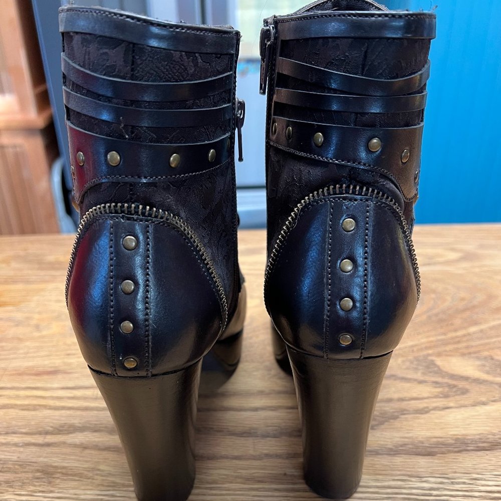 Elegant Lace-Up Brown Ankle Boots - Picture 3 of 5